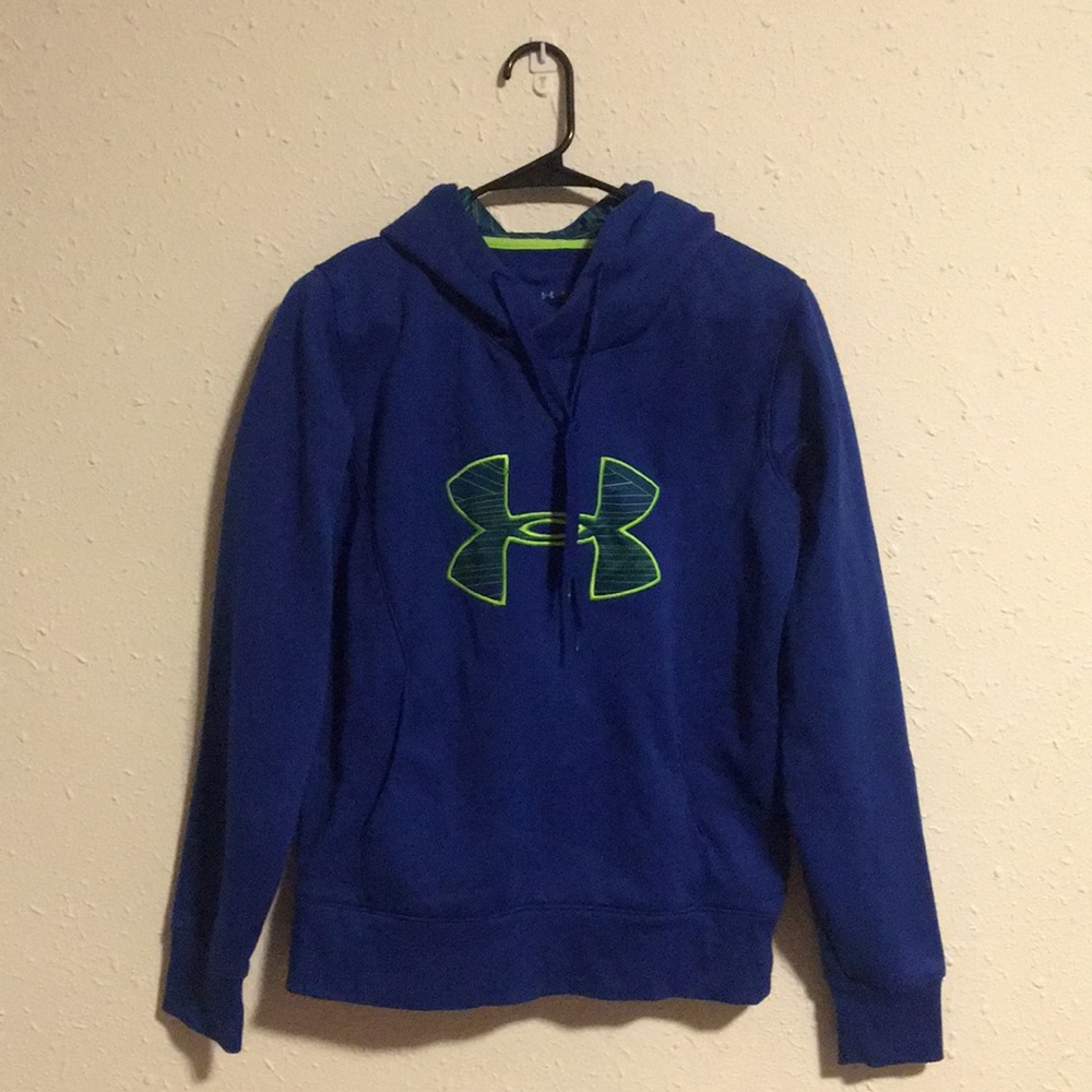 Under Armour sweatshirt